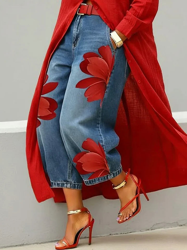 Maud | Lang skjorte og jeans med blomsterprint
