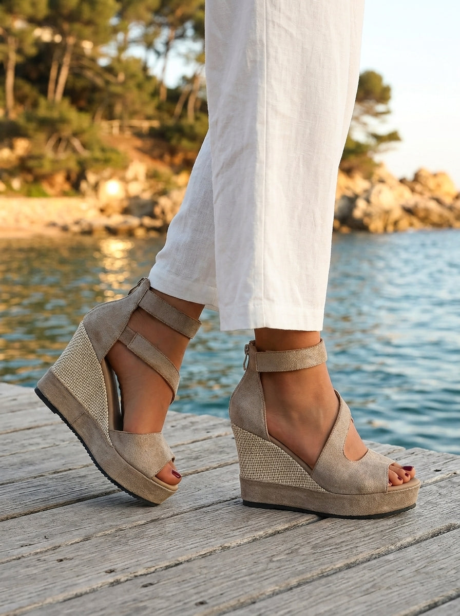 Monica | Elegante wedges med stabil hæl