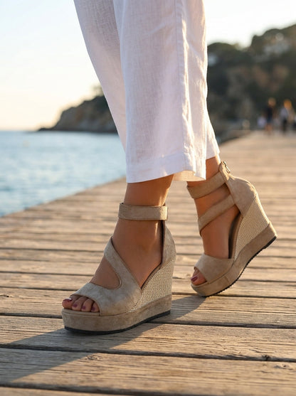 Monica | Elegante wedges med stabil hæl